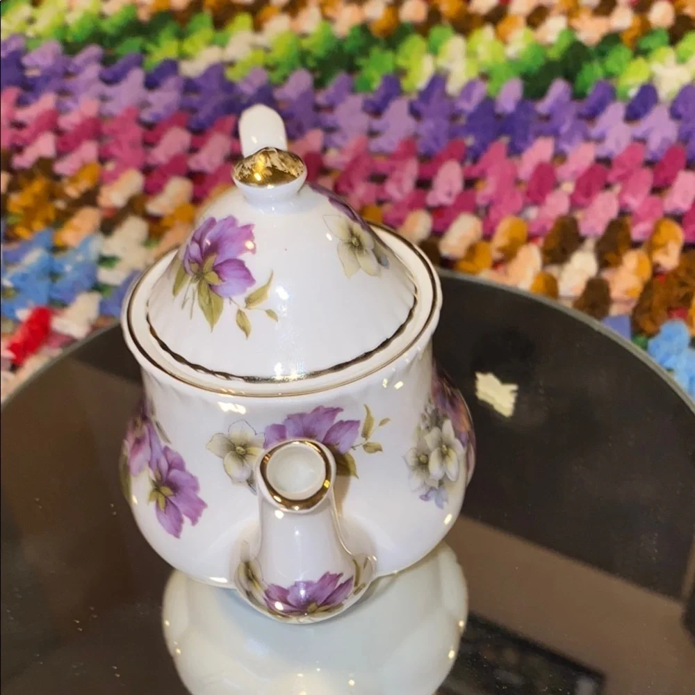Royal Patrician bd &s Staffordshire elegant white